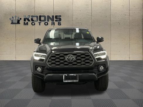 Used 2022 Toyota Tacoma TRD Off-Road image 3