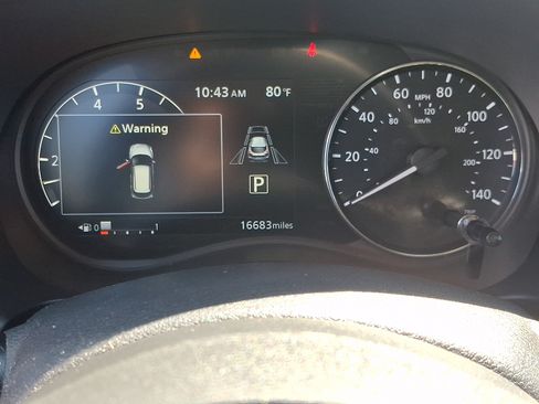 Certified 2023 Nissan Kicks SR FWD image 19