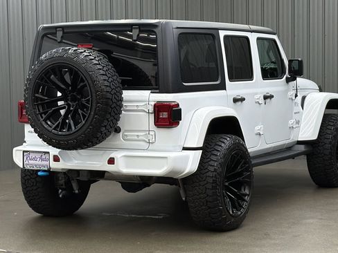 Used 2023 Jeep Wrangler Unlimited Sahara w/ Cold Weather Group AWD/4WD image 5