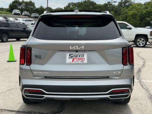 Used 2023 Kia Sorento SX Prestige AWD/4WD image 6