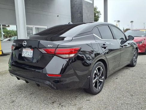 Used 2024 Nissan Sentra SV w/ Trunk Package image 17