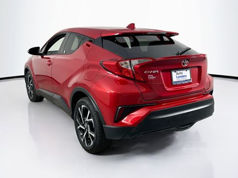 Used 2022 Toyota C-HR XLE FWD image 7