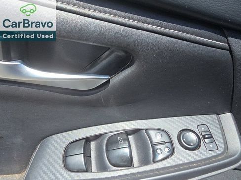 Used 2024 Nissan Sentra SV w/ All-Weather Package FWD image 9