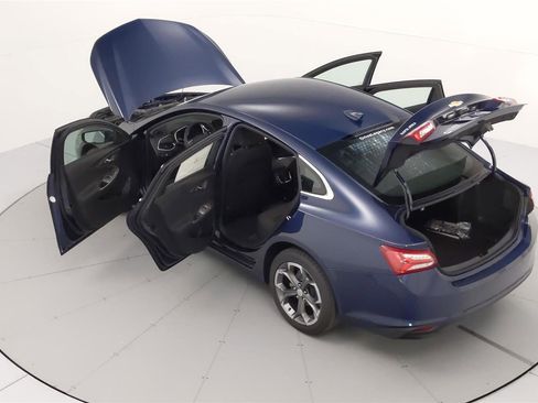 Used 2020 Chevrolet Malibu LT image 15