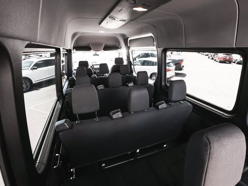 Used 2026 Mercedes-Benz Sprinter 2500 image 37