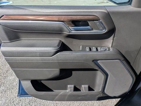 Used 2023 Chevrolet Silverado 1500 LT image 7