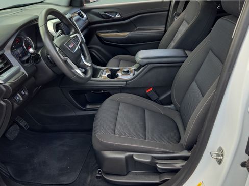 Certified 2022 GMC Acadia SLE AWD/4WD image 9