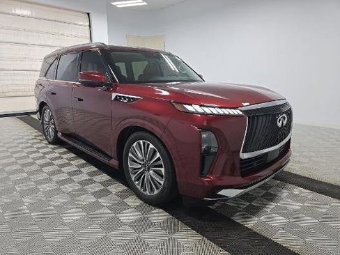 Used 2025 INFINITI QX80 Luxe RWD image 3