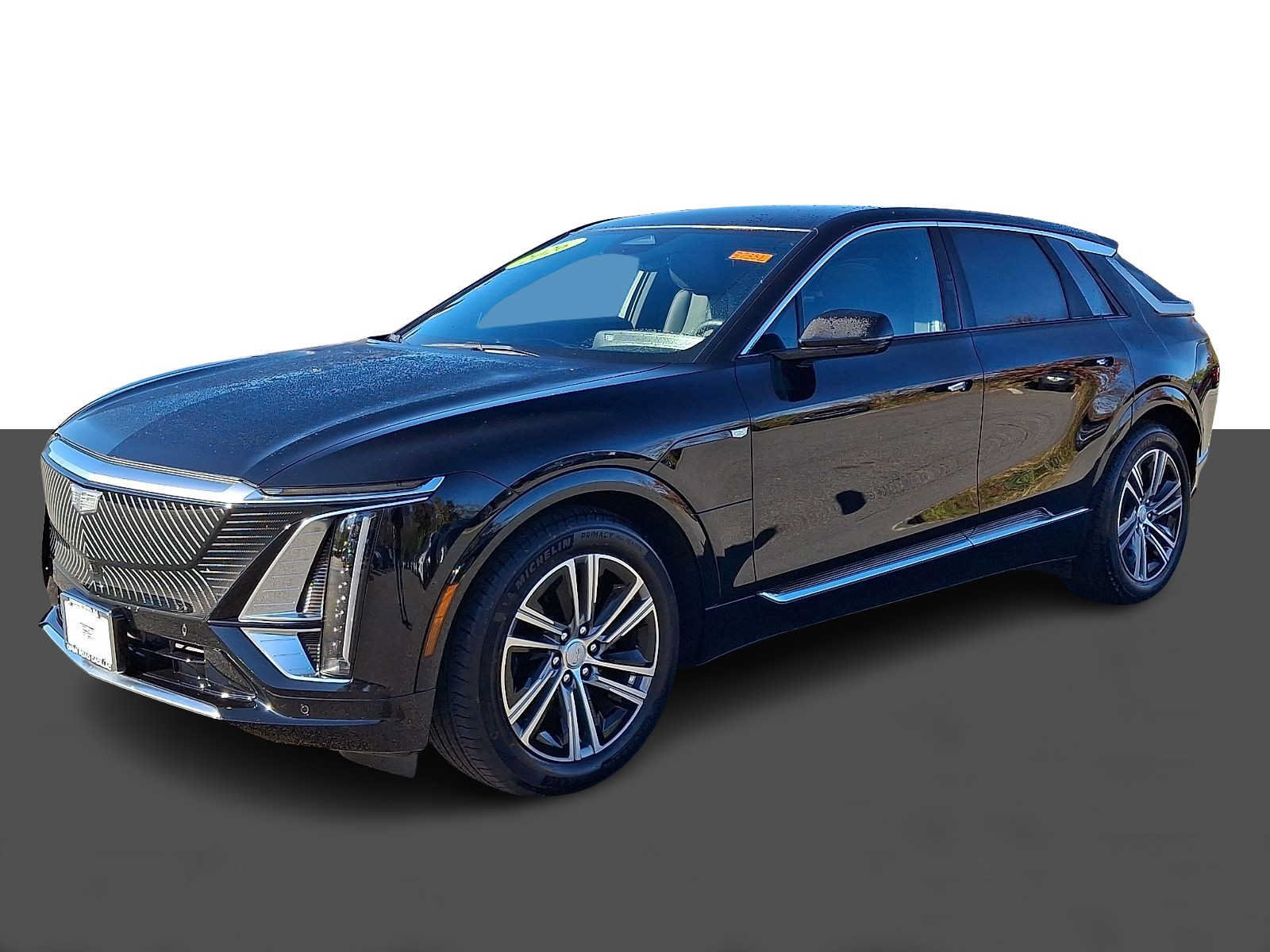 Used 2026 Cadillac Lyriq Luxury AWD/4WD image 3