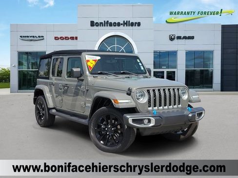 Used 2022 Jeep Wrangler Unlimited Sahara AWD/4WD image 1