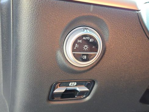 Used 2022 Mercedes-Benz C 300 4MATIC Sedan image 23