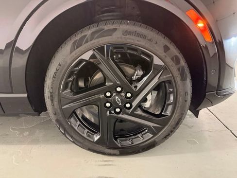 Certified 2024 Chevrolet Equinox EV RS AWD/4WD image 30