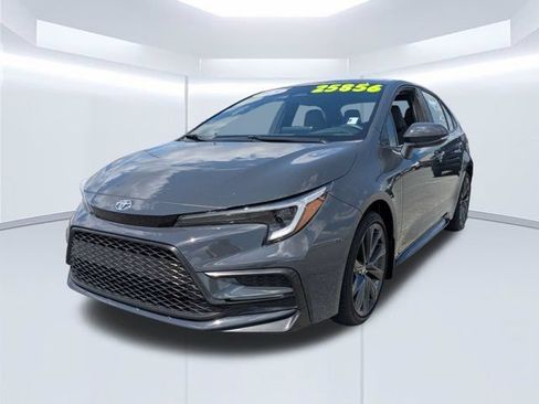 Used 2025 Toyota Corolla SE FWD image 8
