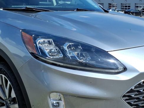 Used 2021 Ford Escape Titanium AWD/4WD image 26