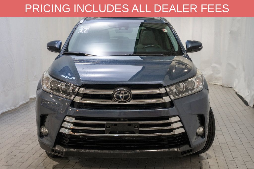 Used 2017 Toyota Highlander Limited Platinum AWD/4WD image 2