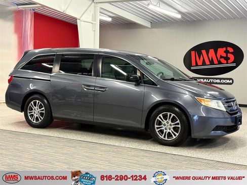 Used 2013 Honda Odyssey EX image 1