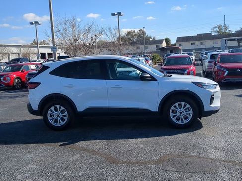 Used 2025 Ford Escape Active AWD/4WD image 5