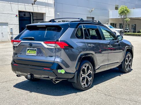Used 2023 Toyota RAV4 XSE w/ Weather Package AWD/4WD image 6