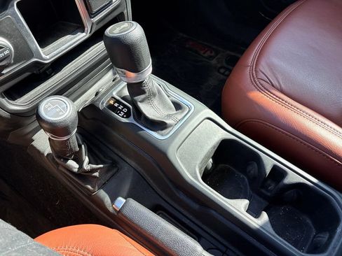 Used 2020 Jeep Wrangler Unlimited Sport AWD/4WD image 24