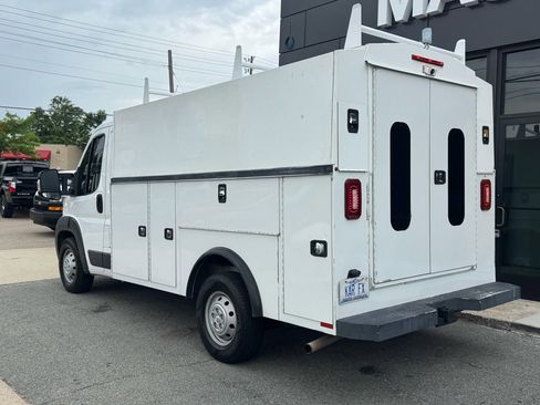 Used 2018 RAM ProMaster 3500 w/ Premium Appearance Group FWD image 4