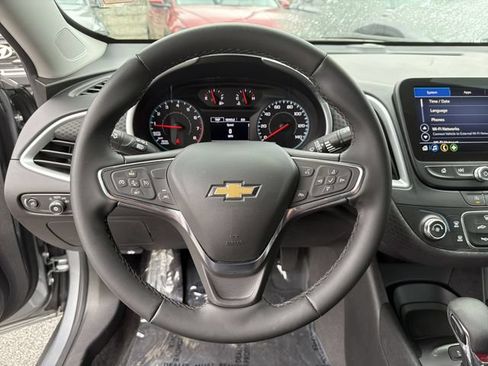 Used 2024 Chevrolet Malibu RS FWD image 25