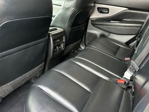 Used 2023 Nissan Murano SV image 13