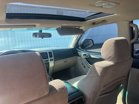 Used 2004 Toyota 4Runner Limited image 21