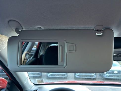 Used 2026 Hyundai Kona SE image 32