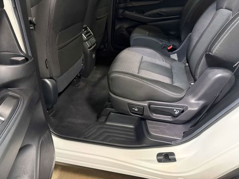 Used 2024 Subaru Ascent Premium w/ Convenience Package AWD/4WD image 47