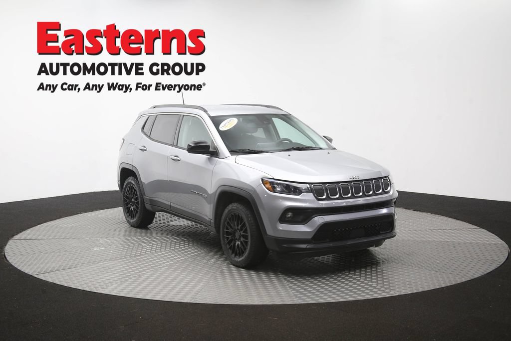 Used 2022 Jeep Compass Latitude AWD/4WD image 49