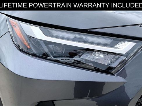 Used 2025 Toyota RAV4 XLE Premium FWD image 39