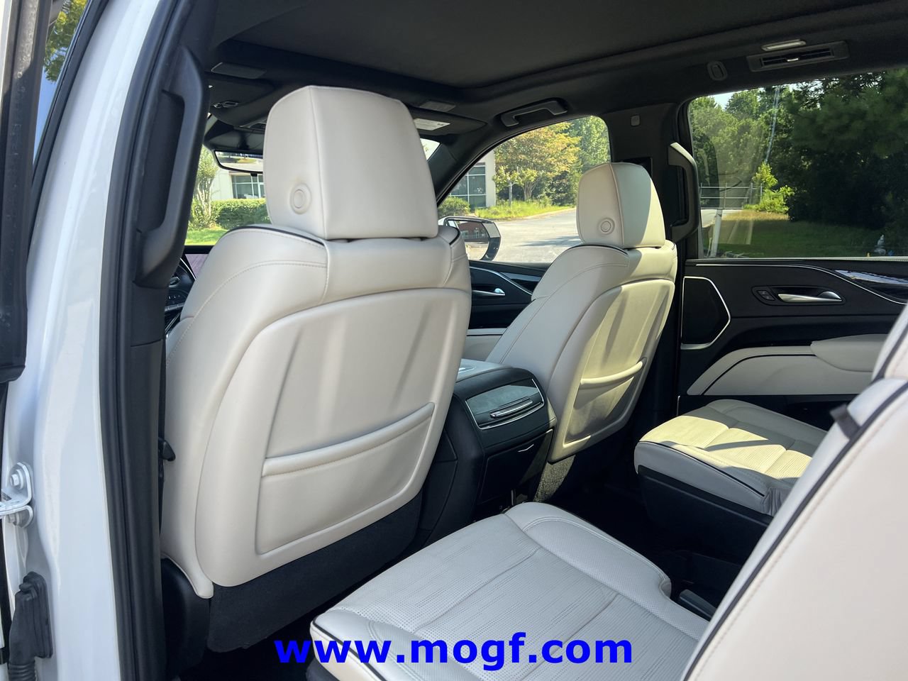 Used 2021 Cadillac Escalade Sport AWD/4WD image 21