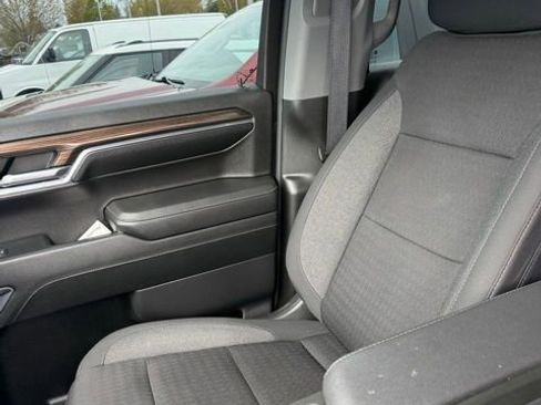 Used 2023 Chevrolet Silverado 1500 LT image 10