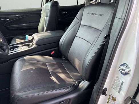 Used 2024 Honda Ridgeline Black Edition image 14