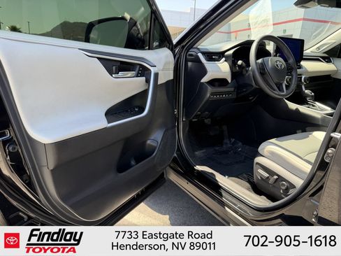 Certified 2023 Toyota RAV4 Limited FWD image 5