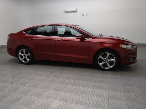 Used 2015 Ford Fusion SE w/ Equipment Group 201A image 11