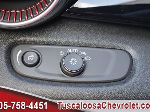 New 2026 Chevrolet Trax RS w/ Sunroof Package image 32