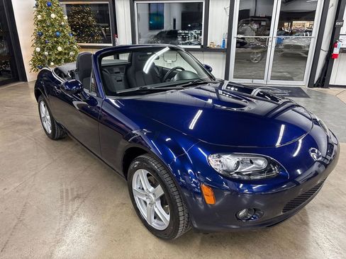 Used 2008 MAZDA MX-5 Miata Sport image 21