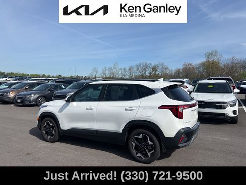 Certified 2024 Kia Seltos EX AWD/4WD image 8