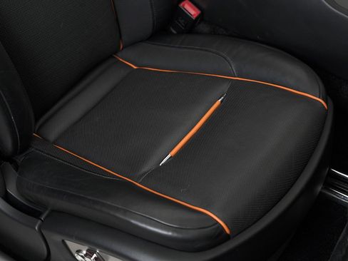 Used 2020 Rolls-Royce Dawn image 61