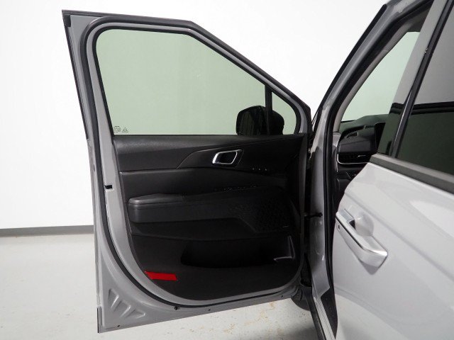 Used 2025 Kia Carnival SX Prestige FWD image 66