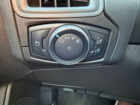 Used 2014 Ford Focus SE image 15