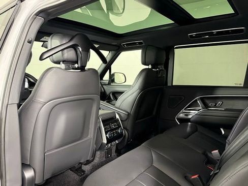 New 2026 Land Rover Range Rover Long Wheelbase SE AWD/4WD image 22