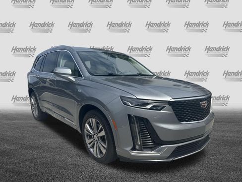 Used 2023 Cadillac XT6 Premium Luxury AWD/4WD image 2