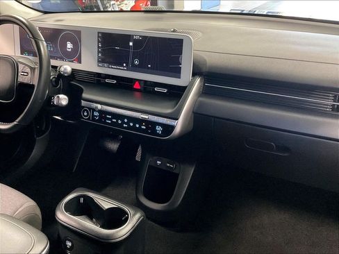 Used 2024 Hyundai Ioniq 5 SE AWD/4WD image 14