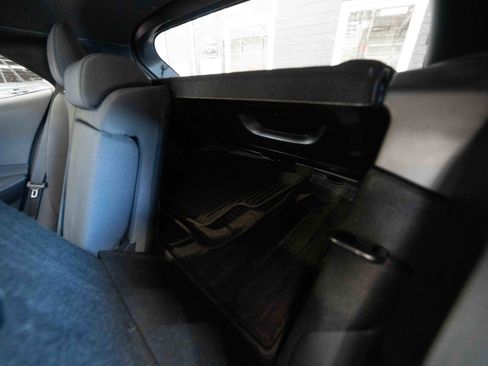 Used 2024 Toyota Corolla SE w/ SE Package image 24