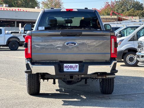 New 2026 Ford F350 XLT w/ 360-Degree Camera Package image 4