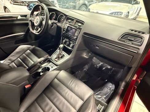 Used 2015 Volkswagen Golf 4-Door image 7