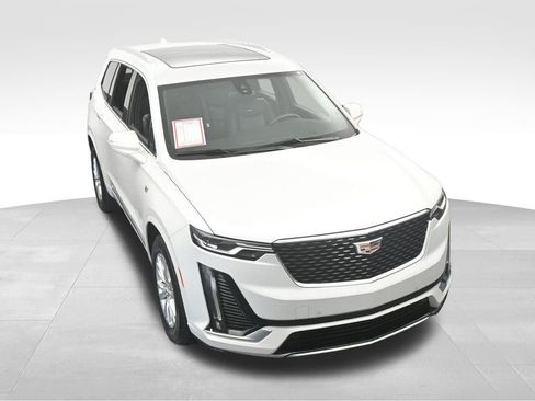 Used 2024 Cadillac XT6 Luxury image 64