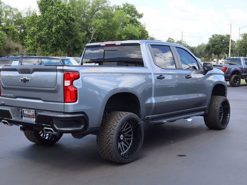Used 2021 Chevrolet Silverado 1500 LT Trail Boss w/ Convenience Package II AWD/4WD image 9